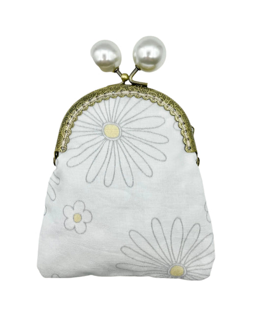 White Daisy Coin Purse